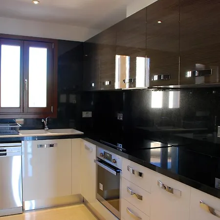 2 Bedroom Themis With Stunning Sea Views Aphrodite Hills Apartment *